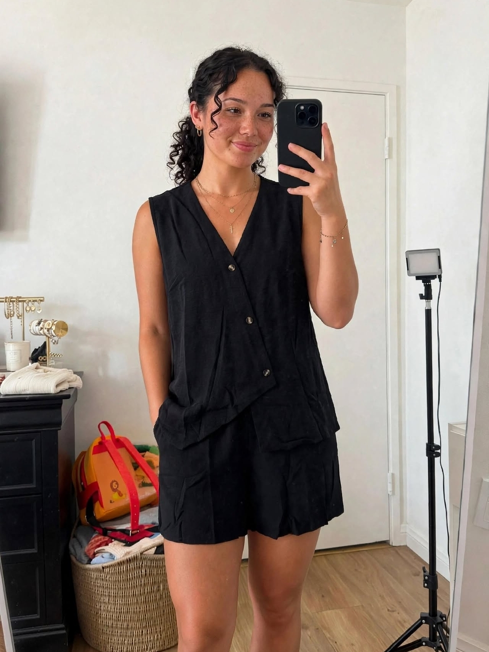 Black Sleeveless V-Neck Bermuda Shorts Set - Brand Unspecified
